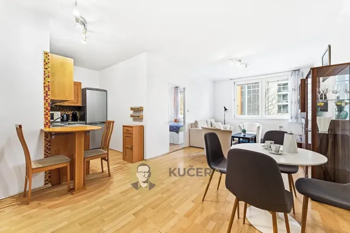 Prodej bytu 2+kk, Praha - Troja, Hnězdenská, 46 m2