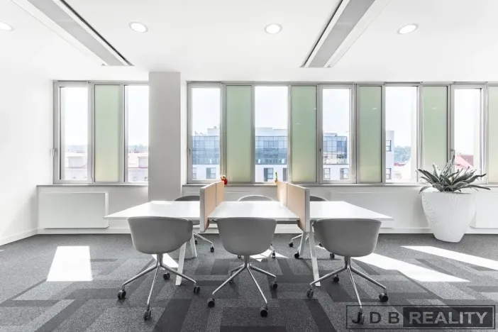 Pronájem kanceláře, Praha - Karlín, Rohanské nábřeží, 120 m2
