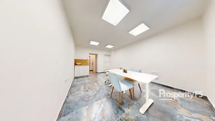 Pronájem komerční, Ústí nad Labem - Ústí nad Labem-centrum, Masarykova, 18 m2