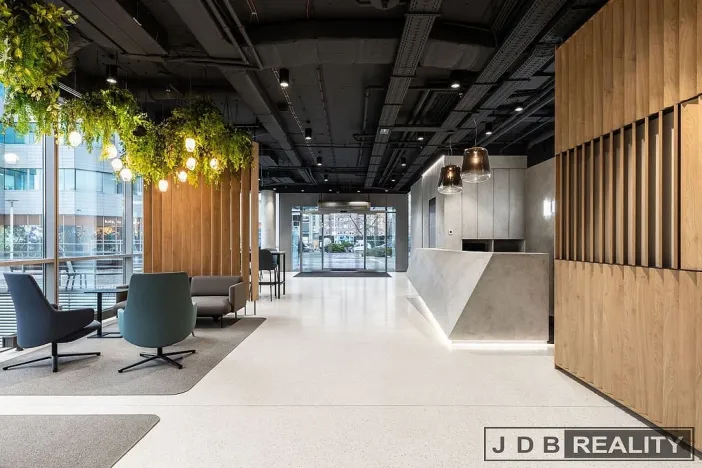 Pronájem kanceláře, Praha - Holešovice, Jankovcova, 470 m2