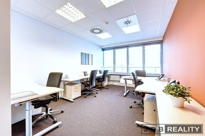 Pronájem kanceláře, Praha - Smíchov, Nádražní, 230 m2