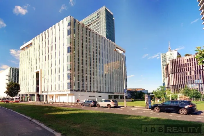 Pronájem kanceláře, Praha - Nusle, Pujmanové, 239 m2