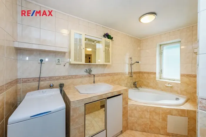 Prodej rodinného domu, Sazená, 93 m2