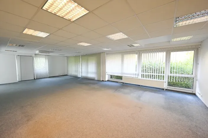 Pronájem kanceláře, Praha - Prosek, Litvínovská, 194 m2