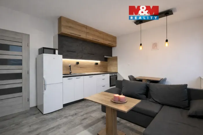 Pronájem bytu 2+kk, Louny, Říční, 36 m2
