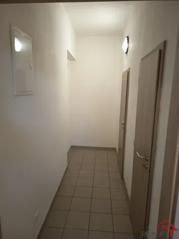 Pronájem obchodního prostoru, Napajedla, Dr. Beneše, 56 m2
