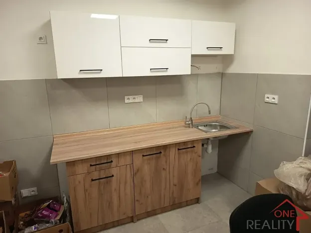 Pronájem obchodního prostoru, Napajedla, Dr. Beneše, 56 m2