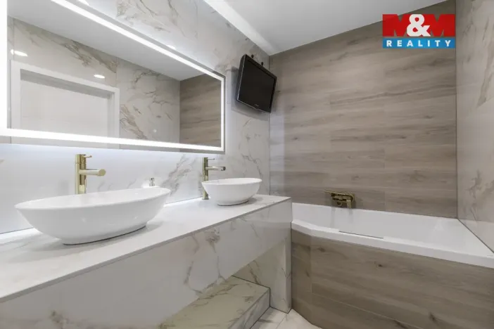 Prodej bytu 2+1, Ostrava - Výškovice, Břustkova, 62 m2