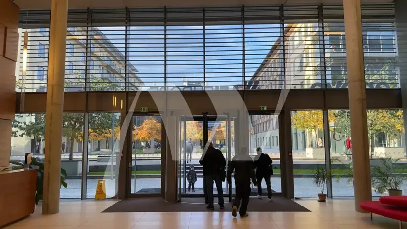 Pronájem kanceláře, Praha - Holešovice, Jankovcova, 330 m2