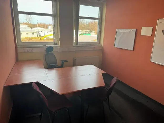 Dražba skladu, Pardubice, 5239 m2