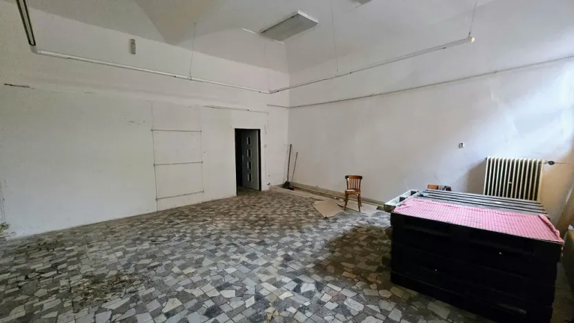 Pronájem obchodního prostoru, Roudnice nad Labem, Arnoštova, 70 m2