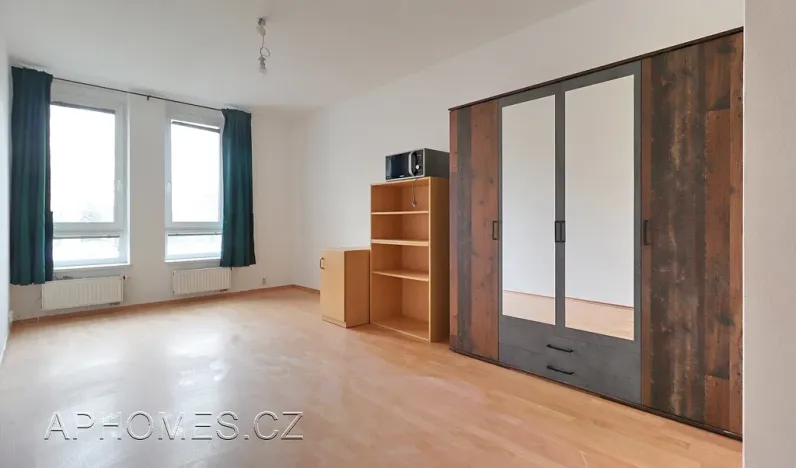 Pronájem bytu 2+kk, Praha - Řepy, Skuteckého, 52 m2