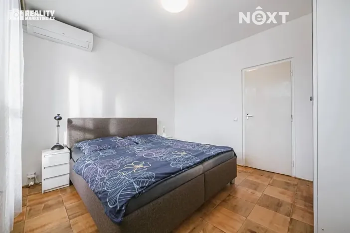 Prodej bytu 3+1, Hustopeče, Masarykovo nám., 55 m2