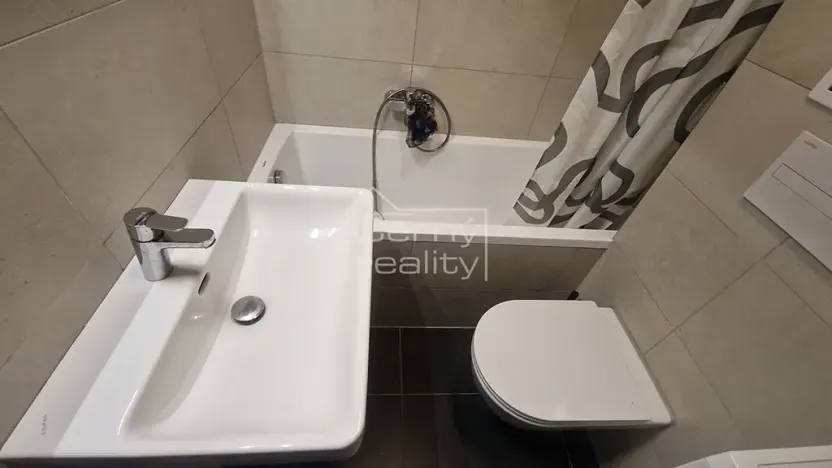 Pronájem bytu 1+kk, Chrudim, Podkopanický mlýn, 30 m2