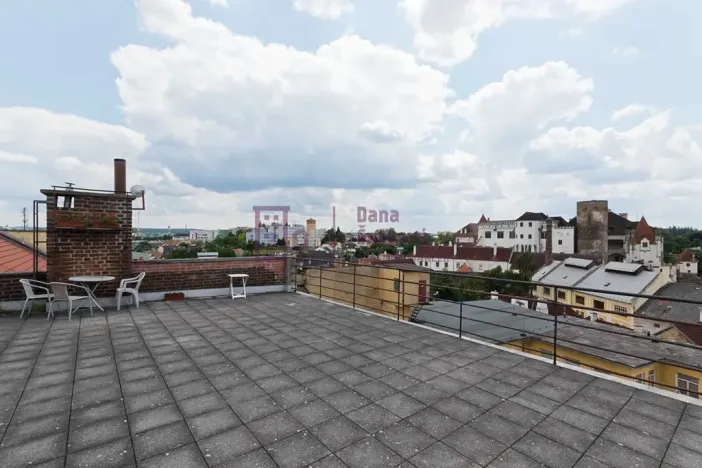 Pronájem bytu 2+1, Jindřichův Hradec, Komenského, 70 m2