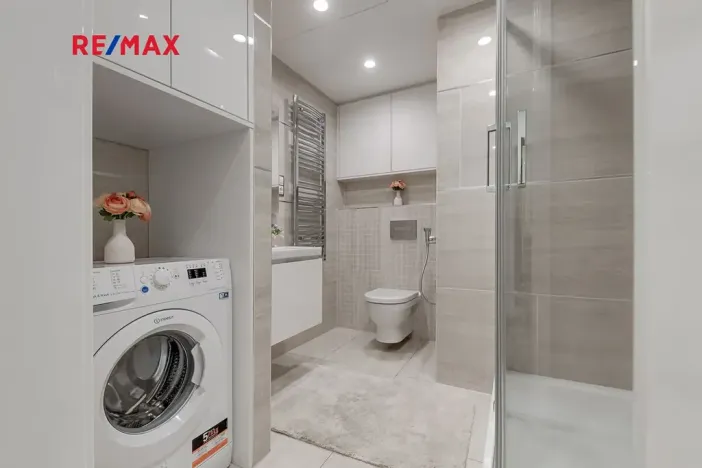 Pronájem bytu 2+kk, Praha - Žižkov, Olšanská, 71 m2