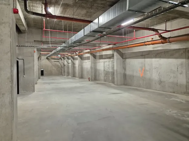 Pronájem skladu, Praha - Vinohrady, Italská, 300 m2