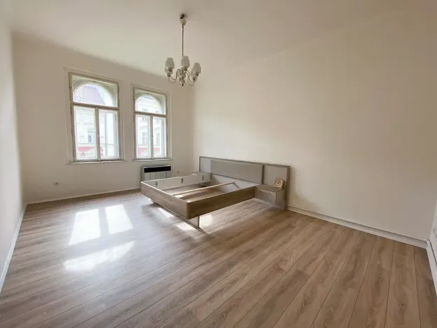 Pronájem bytu 1+1, Praha - Vinohrady, Korunní, 48 m2