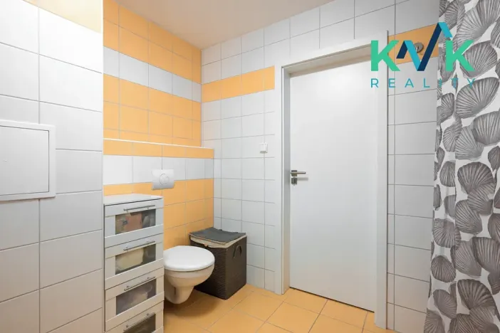 Prodej bytu 1+1, Karlovy Vary, Spálená, 46 m2