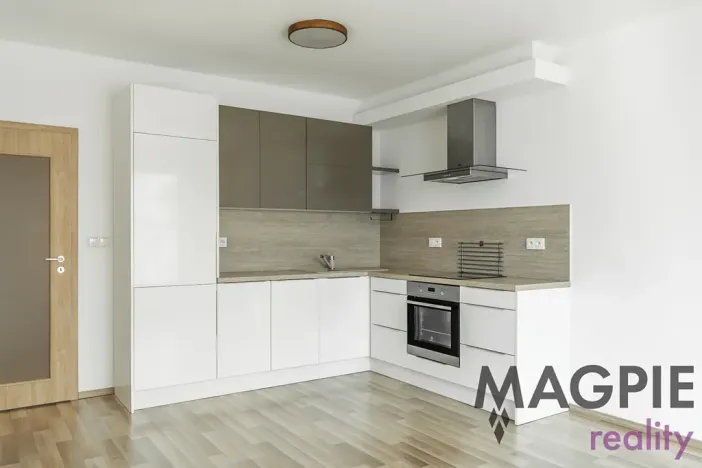 Prodej bytu 2+kk, Praha - Uhříněves, Oty Bubeníčka, 45 m2