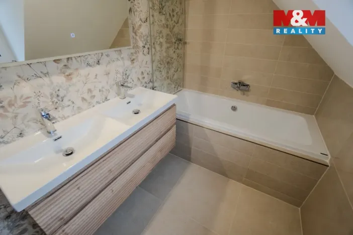 Prodej rodinného domu, Kladno - Švermov, 104 m2