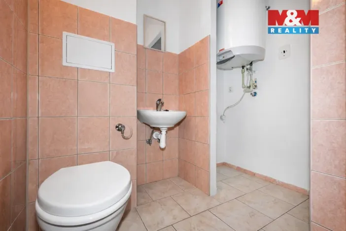 Prodej bytu 3+1, Srby, 72 m2