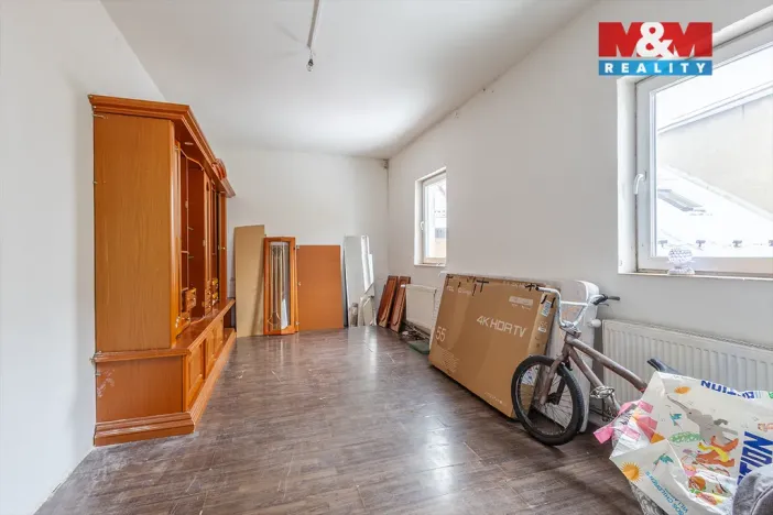 Prodej rodinného domu, Šluknov, nám. Míru, 258 m2