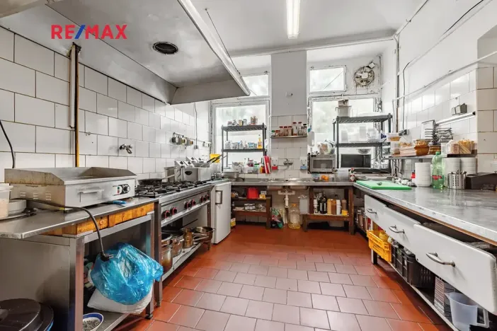 Pronájem restaurace, Praha - Nusle, Sekaninova, 254 m2
