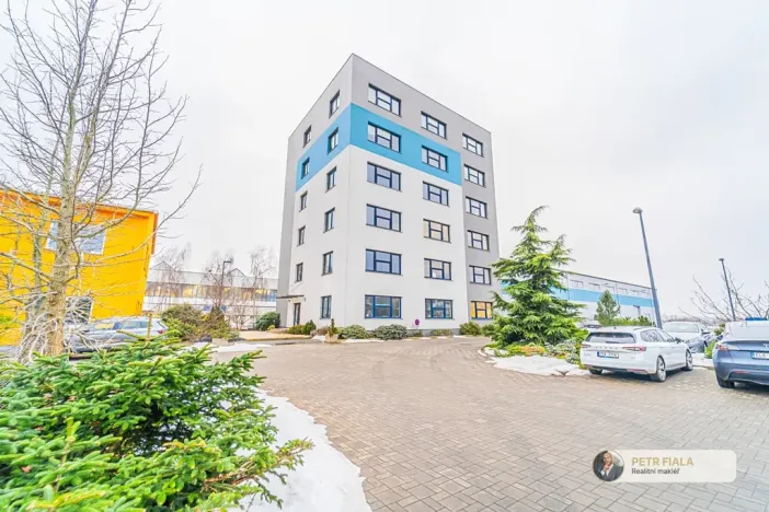 Pronájem kanceláře, Praha, Dopraváků, 258 m2