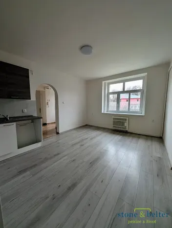 Pronájem bytu 2+kk, Louny, Poděbradova, 48 m2