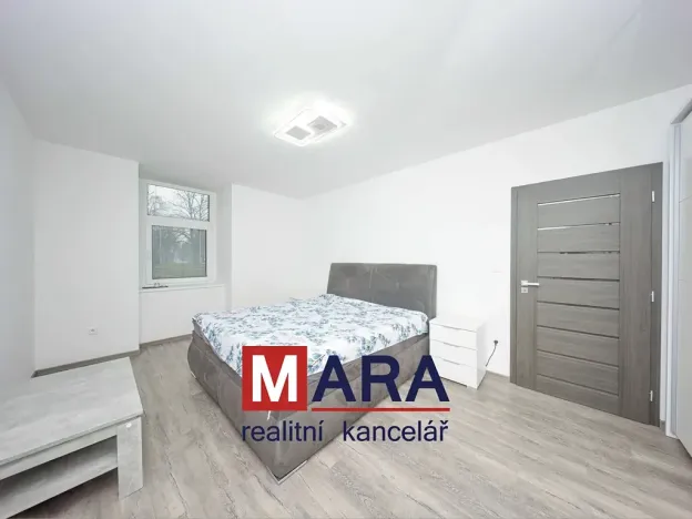 Prodej bytu 3+1, Olomouc, Selské nám., 88 m2