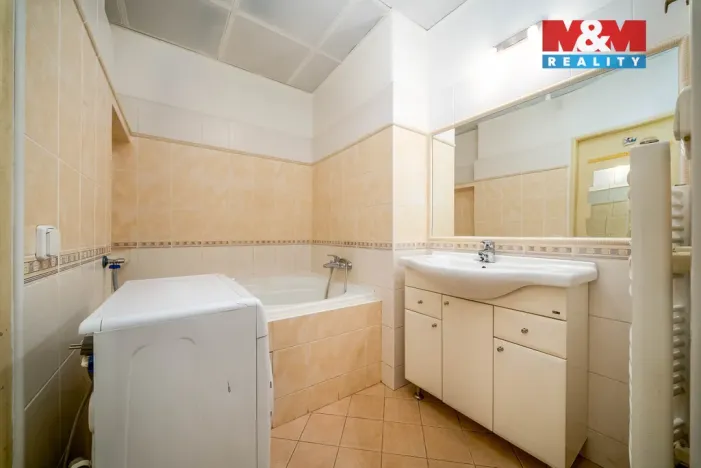 Pronájem bytu 2+kk, Praha - Holešovice, Ortenovo náměstí, 56 m2