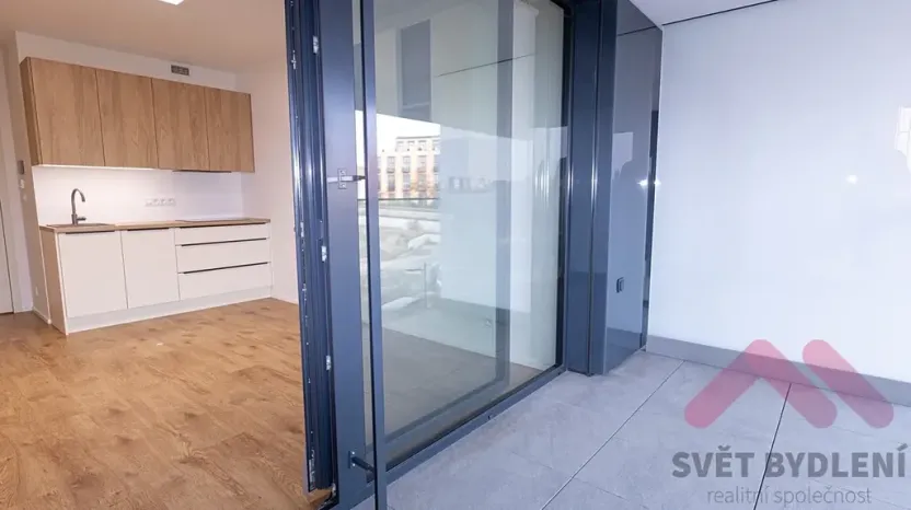 Pronájem bytu 1+kk, Praha - Žižkov, Šrámkové, 34 m2