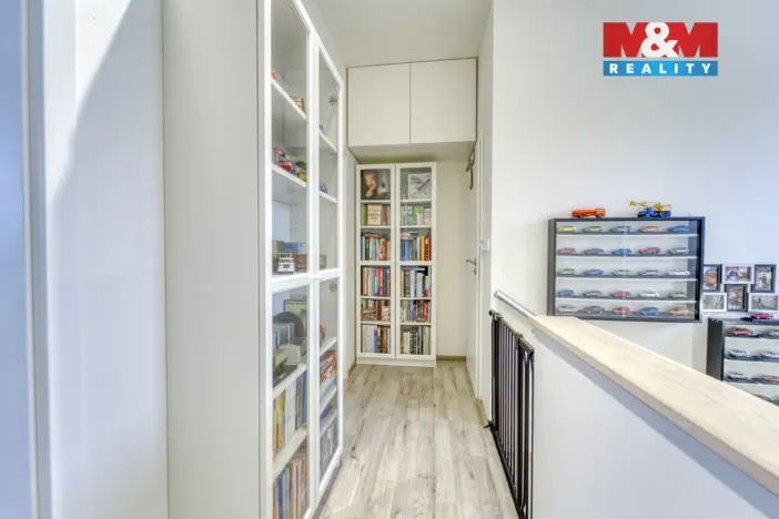 Prodej bytu 4+kk, Králův Dvůr - Křižatky, Na Vinohradech, 94 m2