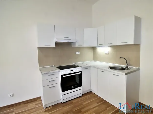 Pronájem bytu 2+kk, Praha - Nusle, 5. května, 52 m2