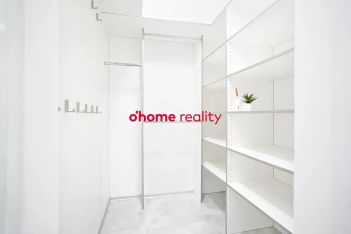 Pronájem bytu 2+1, Olomouc, Jarmily Glazarové, 62 m2