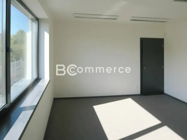 Pronájem skladu, Brno, 468 m2