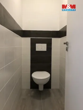 Pronájem bytu 3+kk, Pardubice, Bratranců Veverkových, 84 m2