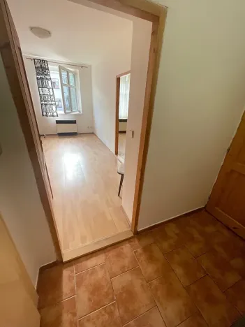 Pronájem bytu 2+kk, Praha - Michle, Pobočná, 44 m2