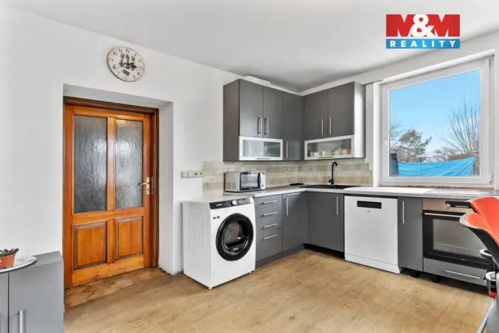 Prodej rodinného domu, Chomutice, 132 m2