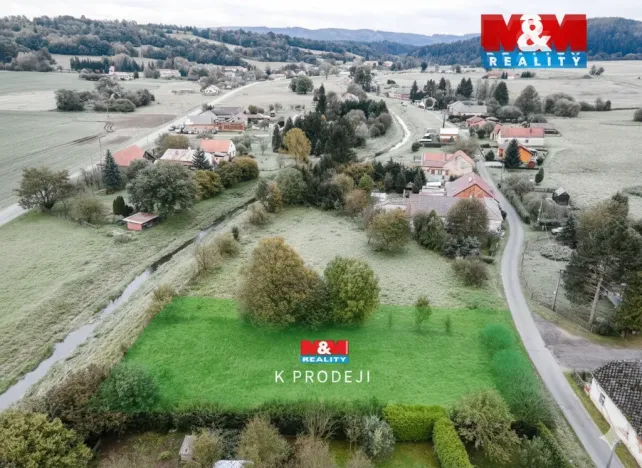 Prodej pozemku pro bydlení, Linhartice, 1373 m2