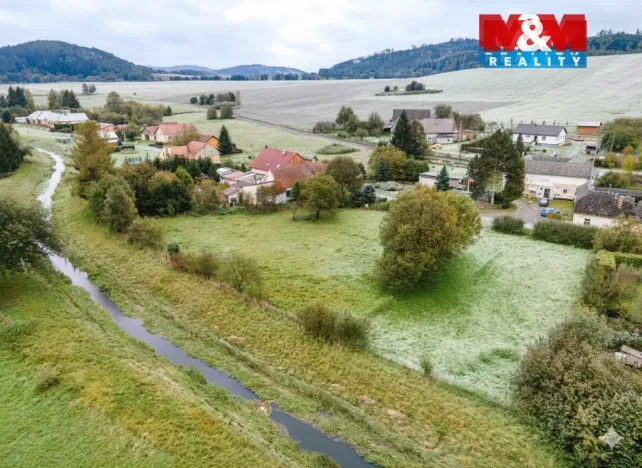 Prodej pozemku pro bydlení, Linhartice, 1373 m2