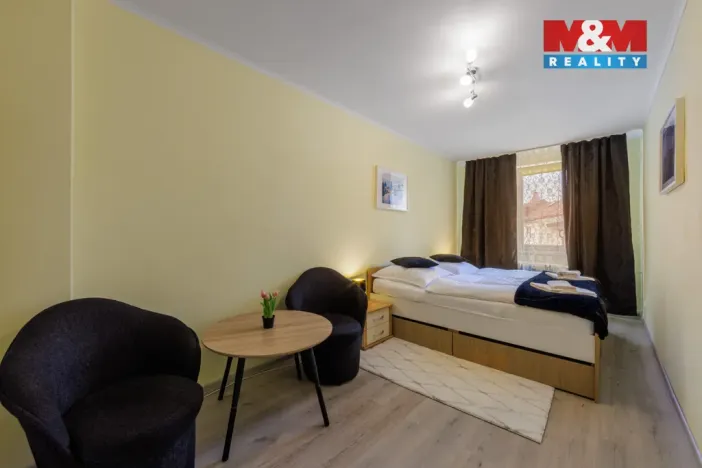 Prodej bytu 2+1, Karlovy Vary, nábřeží Jana Palacha, 63 m2