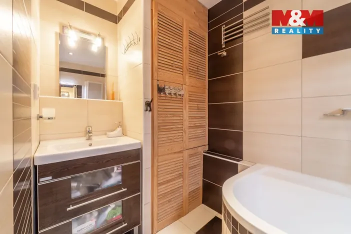 Prodej bytu 3+1, Praha - Prosek, Litvínovská, 75 m2