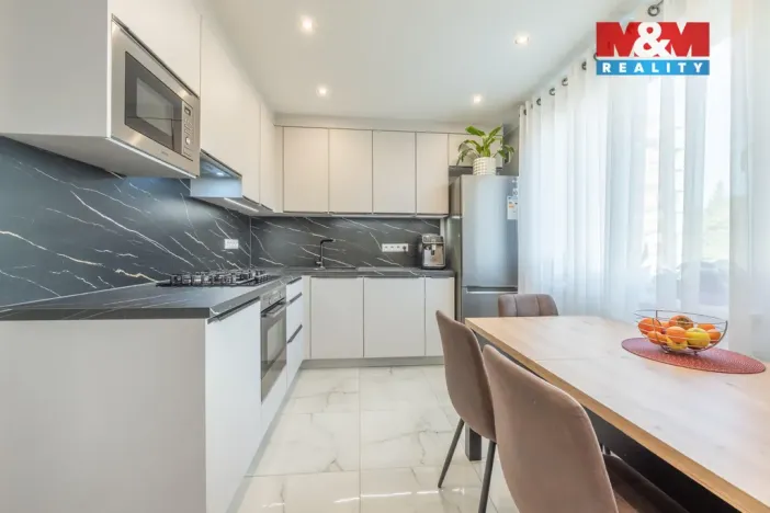 Prodej bytu 3+1, Slaný, Pražská, 68 m2