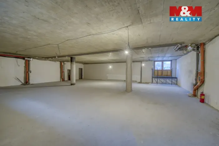 Pronájem kanceláře, Kralovice, Alšova, 198 m2