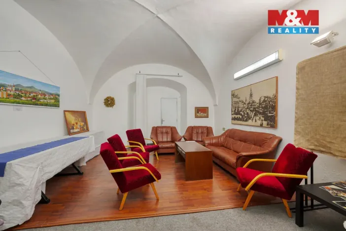 Pronájem obchodního prostoru, Žatec, náměstí Svobody, 80 m2