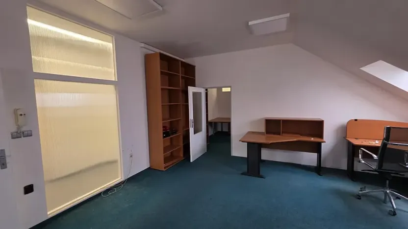 Pronájem kanceláře, Brno, Bieblova, 273 m2