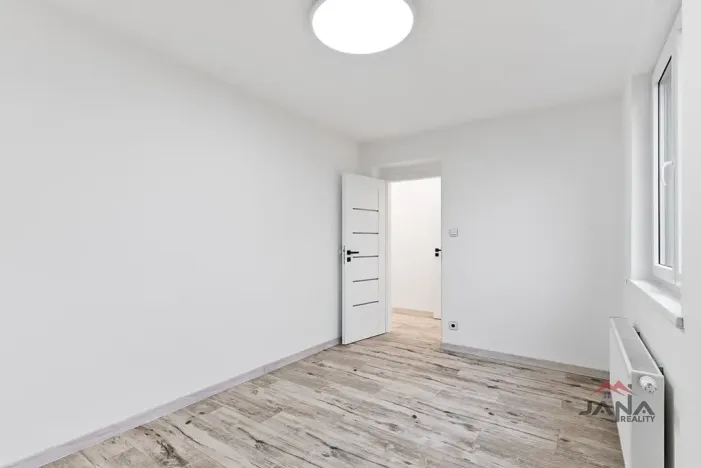 Prodej bytu 3+1, Mělnické Vtelno, Sídliště Střed, 107 m2