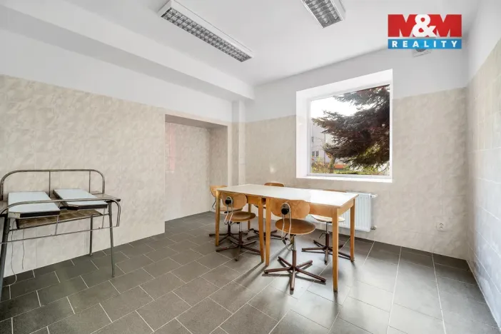 Pronájem obchodního prostoru, Červený Kostelec, Sokolská, 726 m2